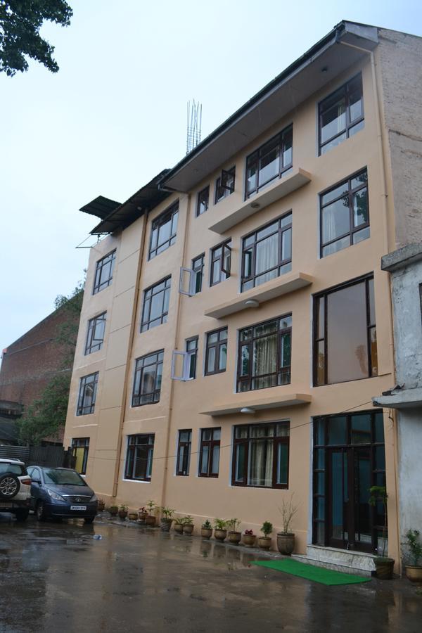 Royal Residency Hotel Srīnagar Exterior foto
